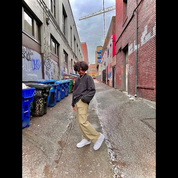 Meet your Posher, Godwill - Picture 3 of 4